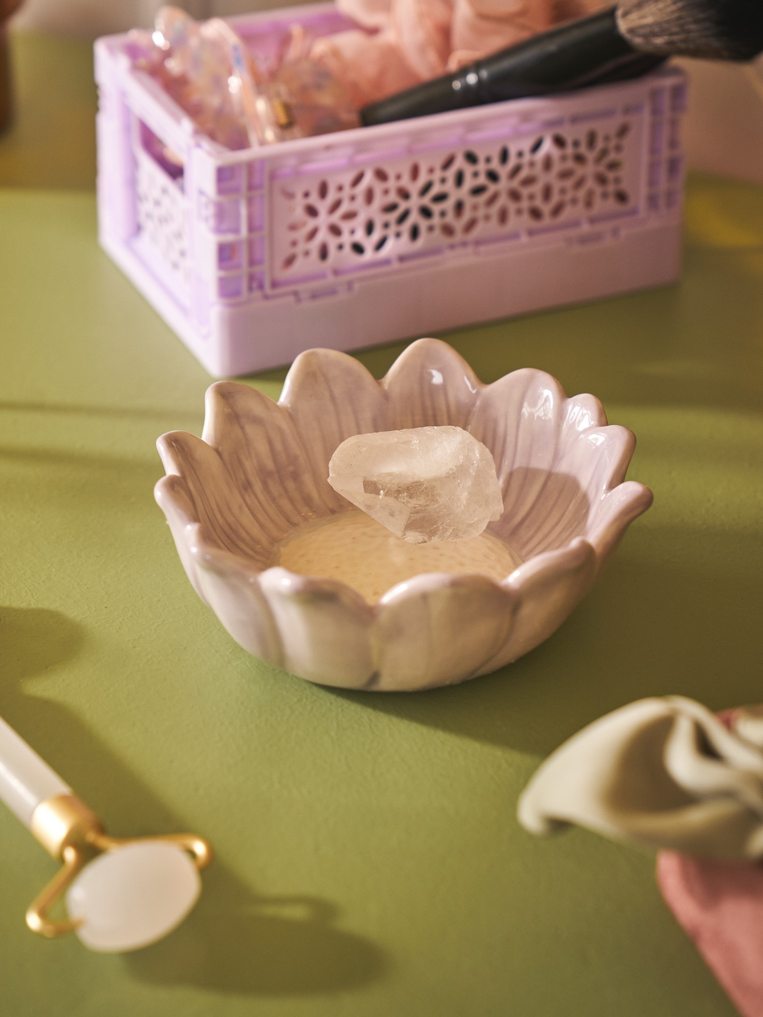 Decorative bowl Dolomite. 10.9 x 11.2 x 3.5 cm.