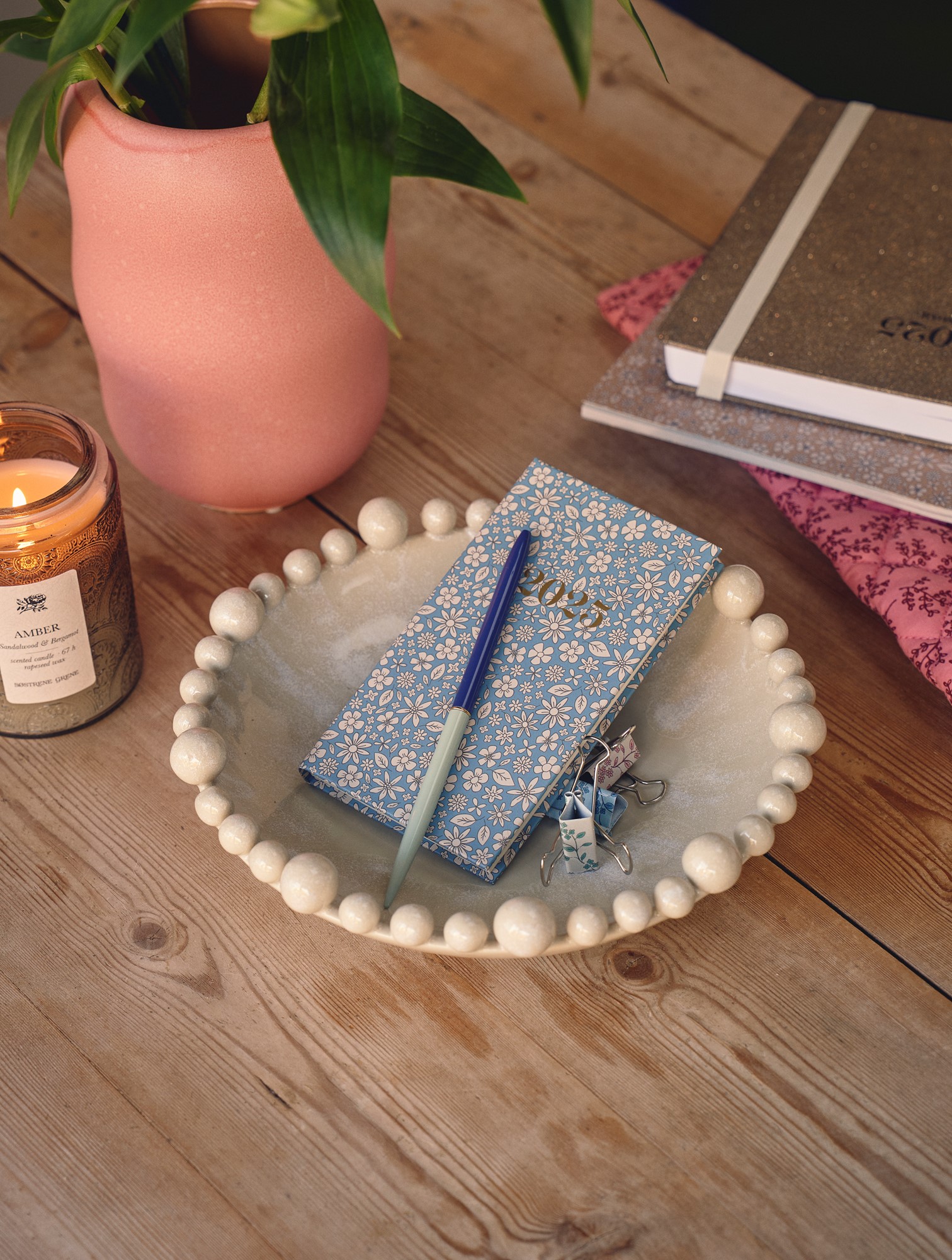 Decorative tray Ceramic. Ø24 x 6 cm.