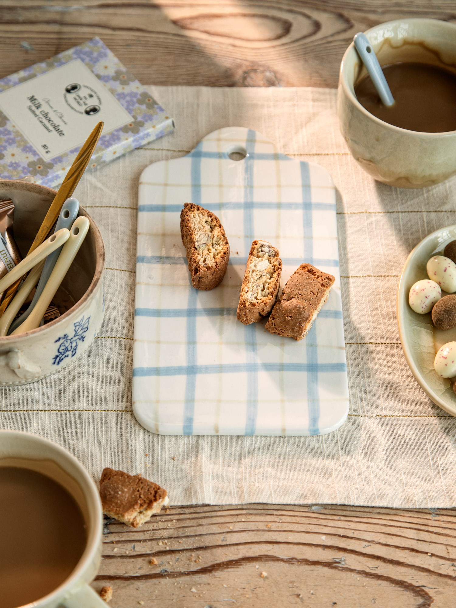 Cutting board Stoneware. 22 x 12 x 0.8 cm.