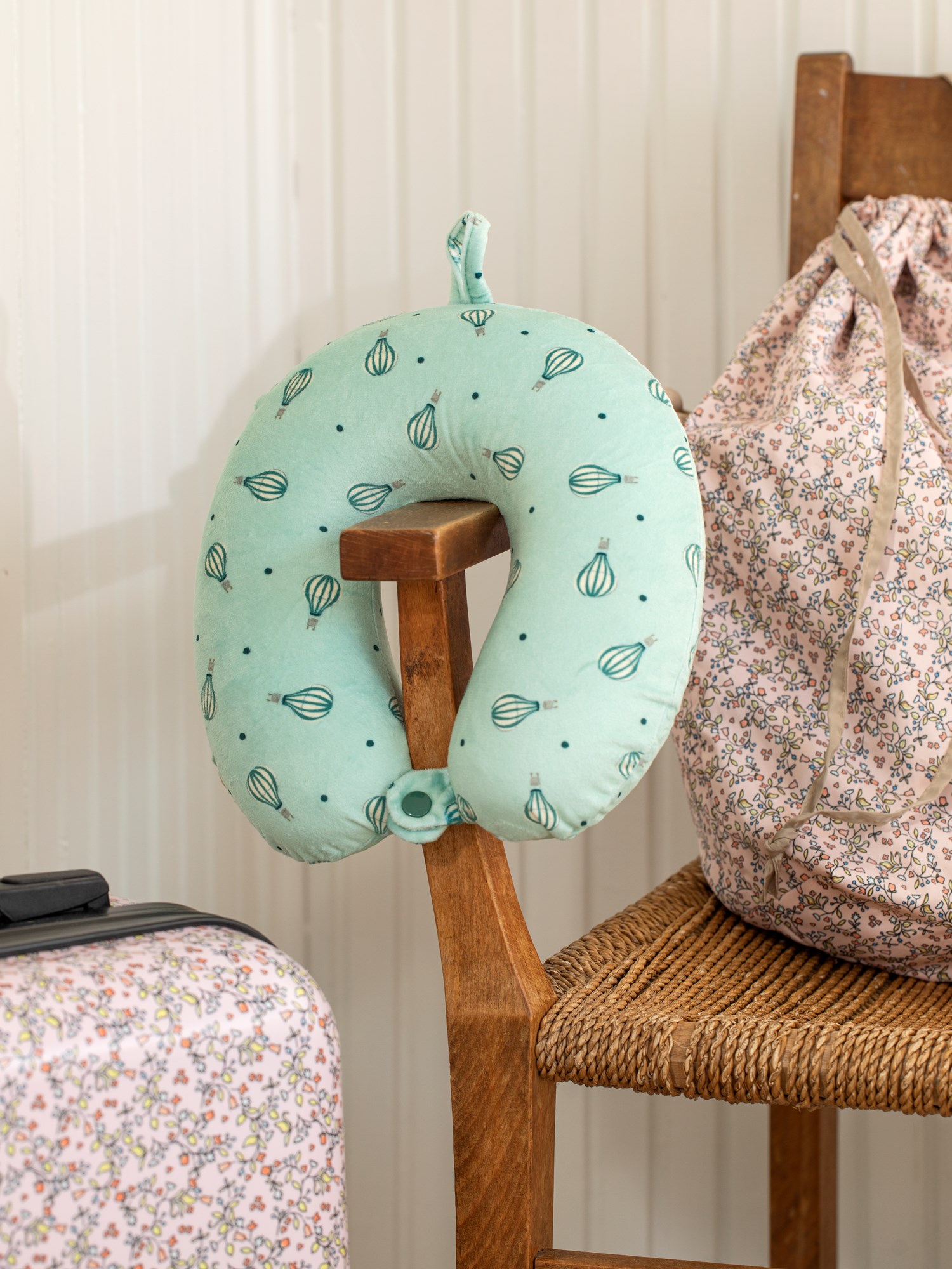 Children's neck pillow