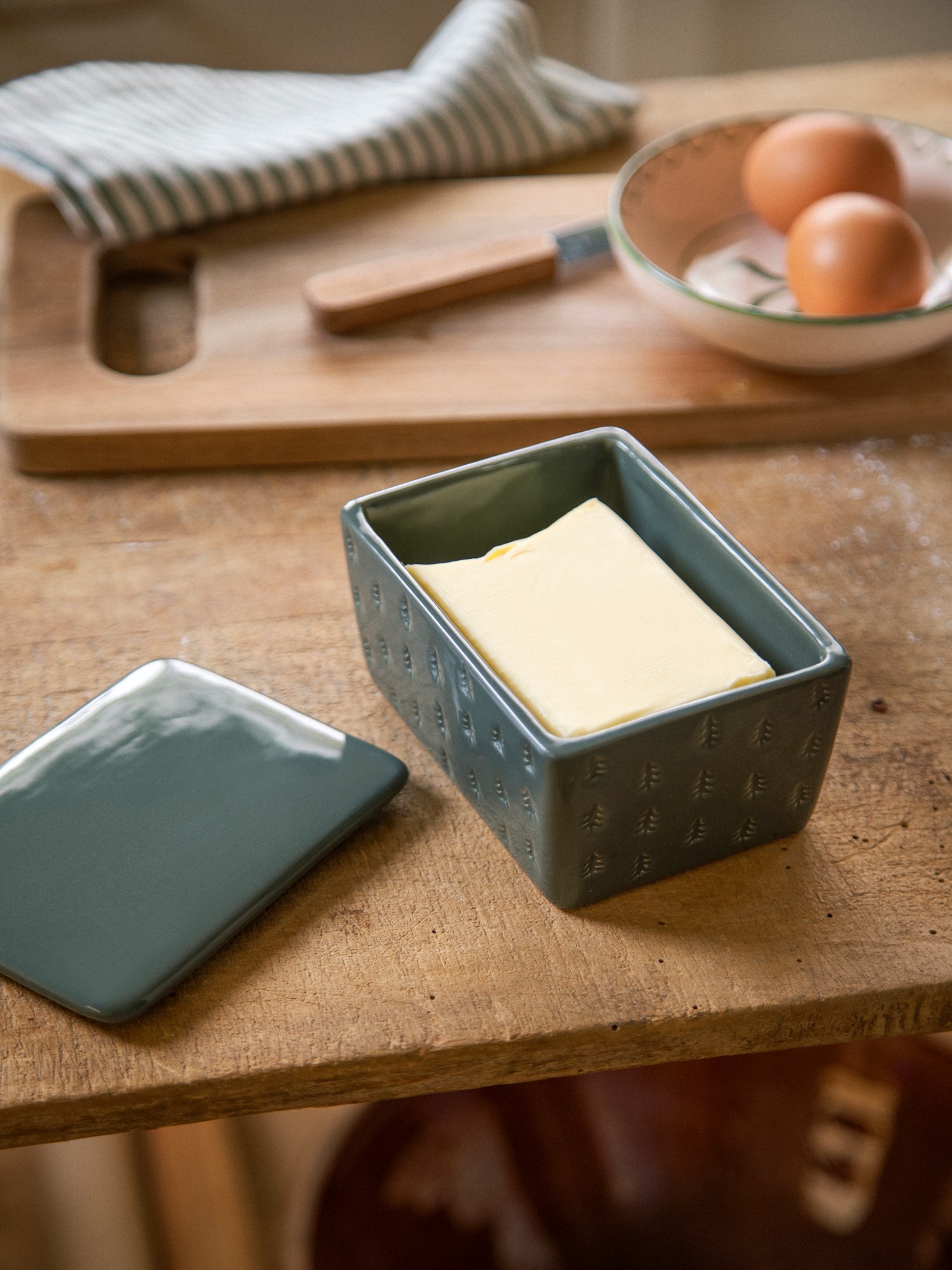 Butter dish Dolomite. 12 x 8.8 x 6.2 cm.