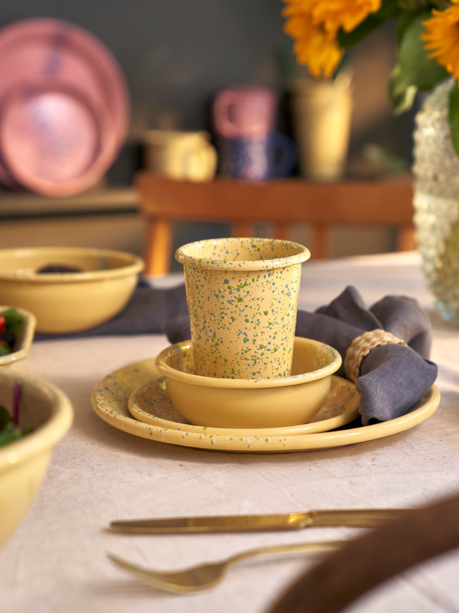 Flow Fest tumbler - yellow Enameled steel. 400 ml.