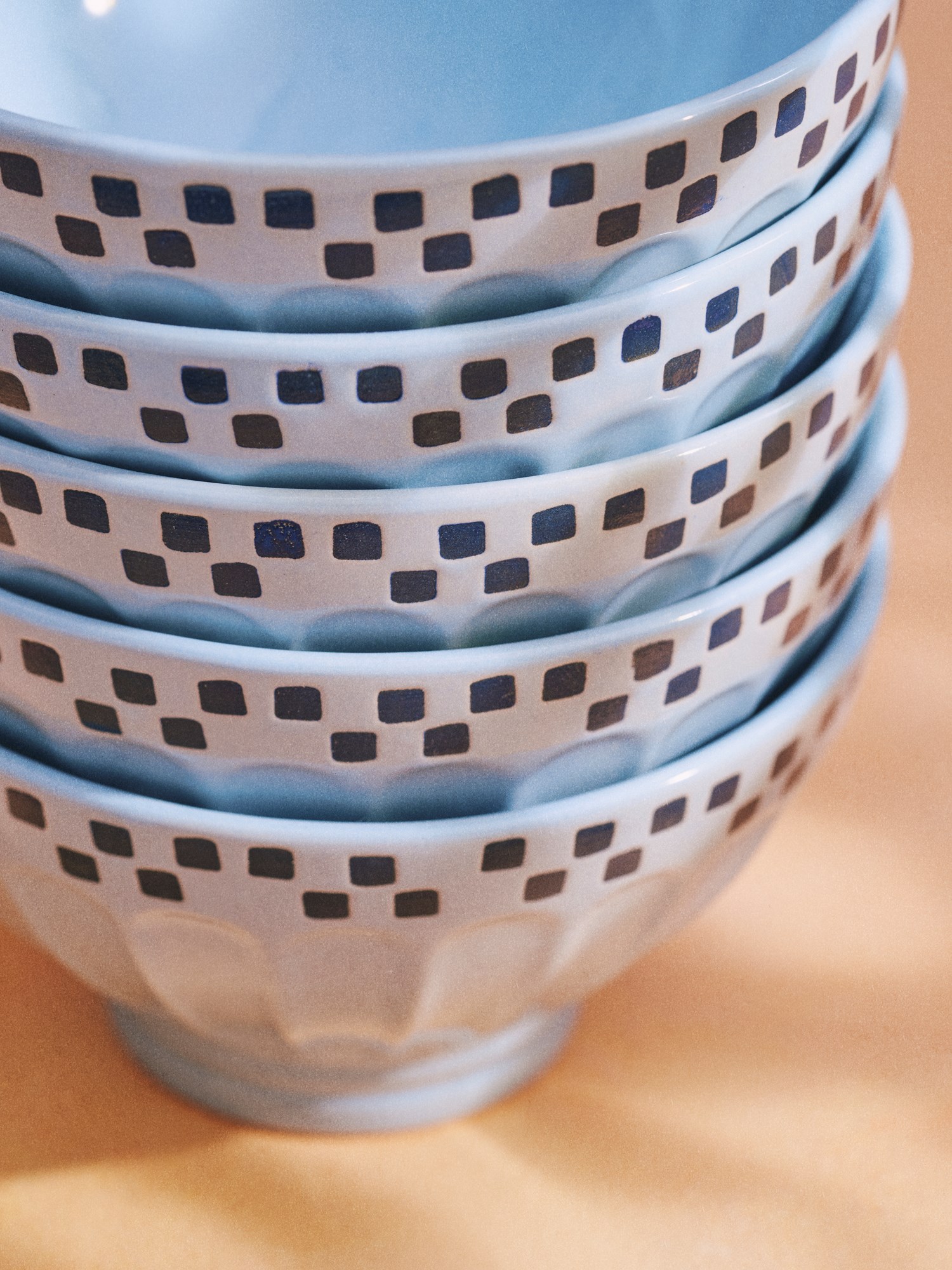 Bowl Stoneware. Ø14 x 7.5 cm.