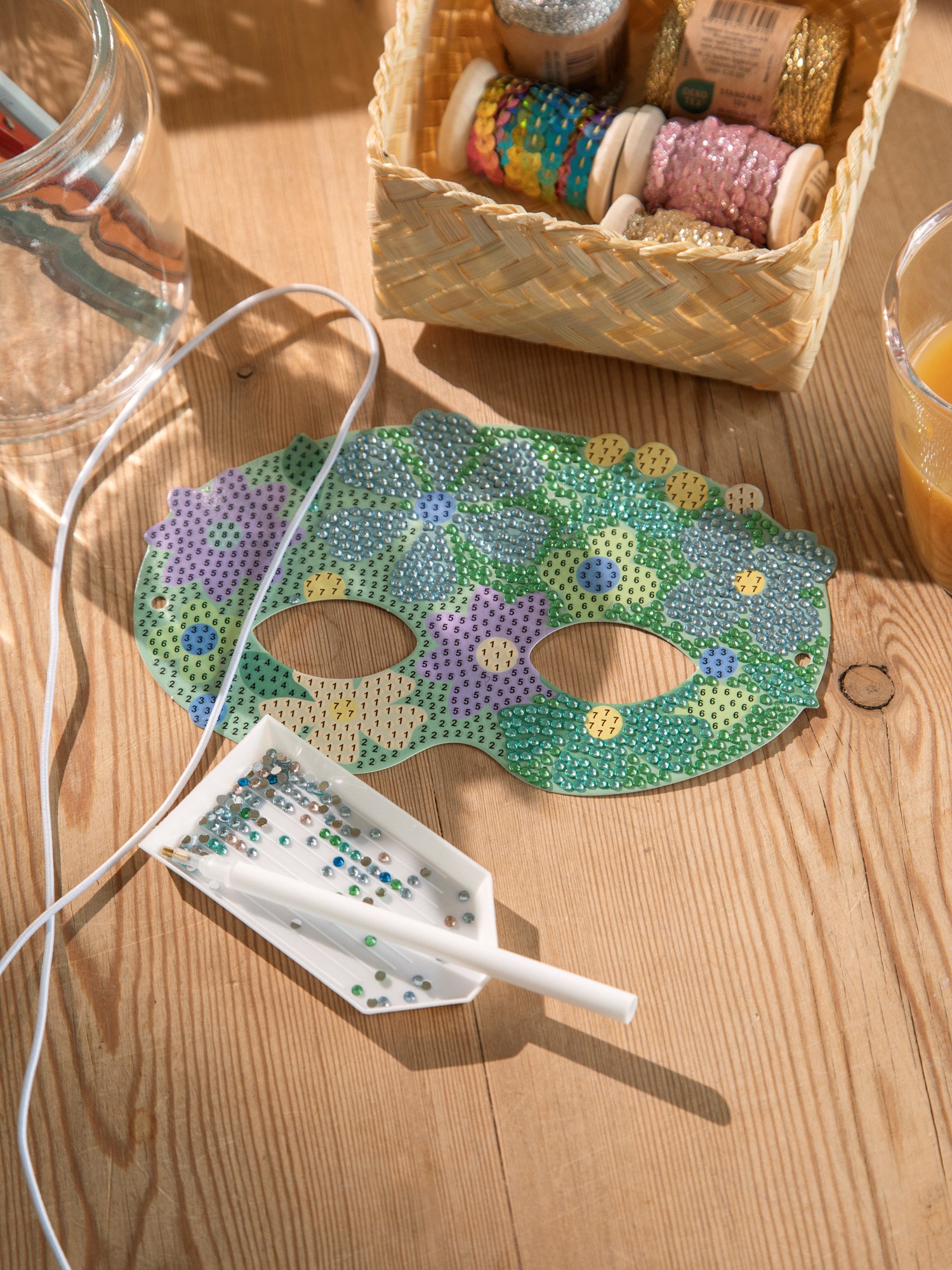 Diamond painting mask DIY kit For 1 mask.
