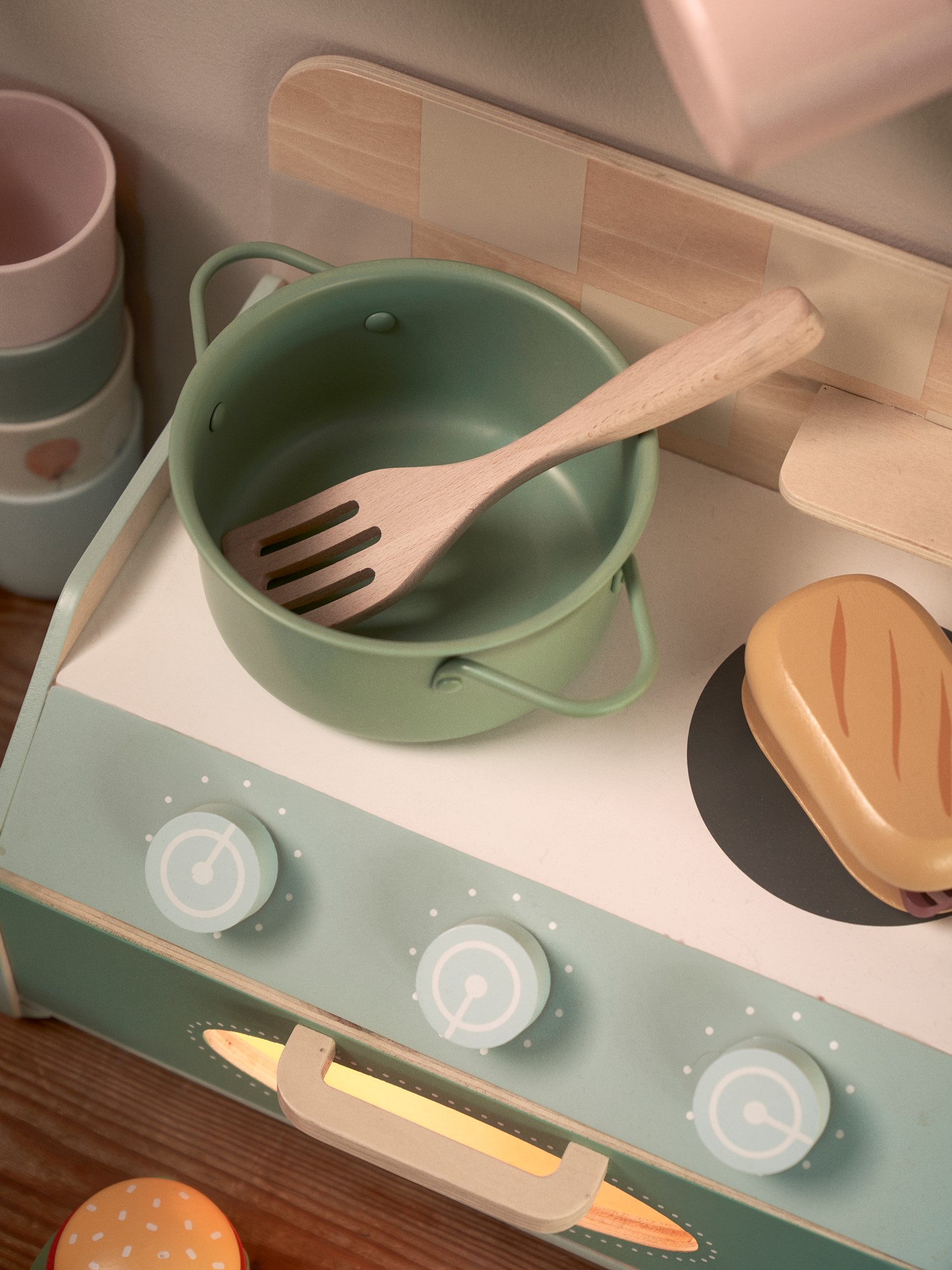 Toy spatula Beech wood. 18 cm.