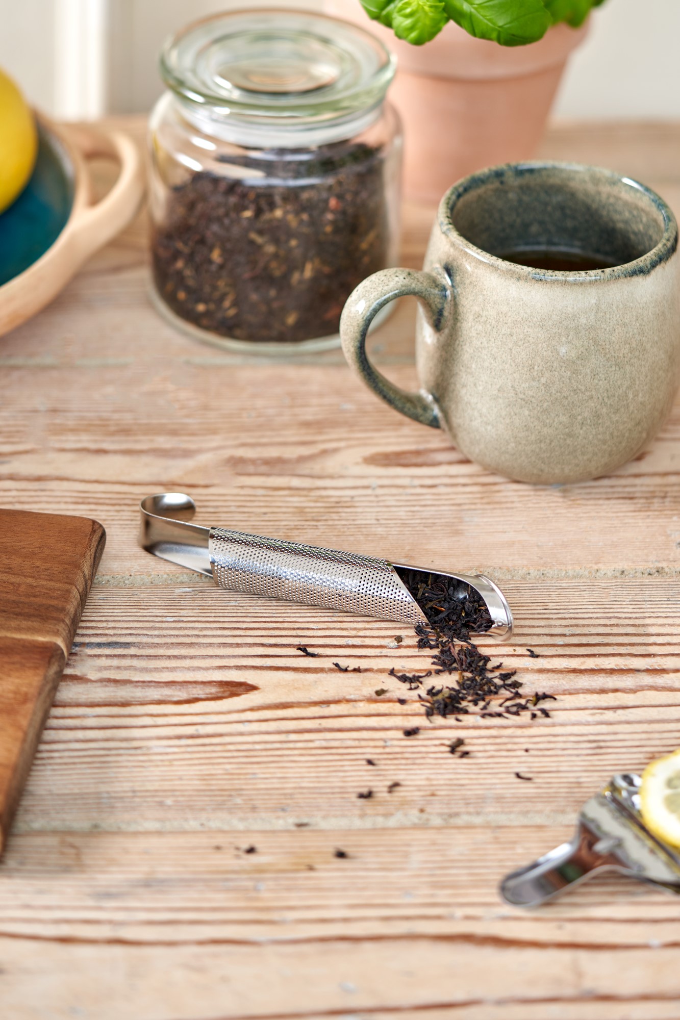 Tea strainer Stainless steel. Ø2 x 15 cm.