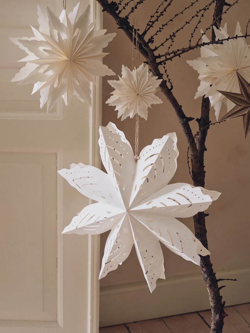 Étoile en papier LED