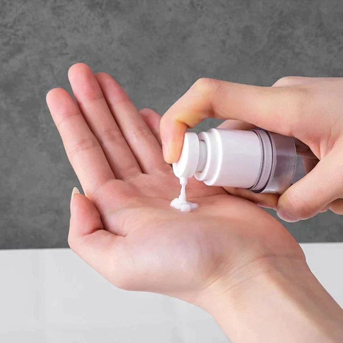 Vacuum Cosmetic Travel Container