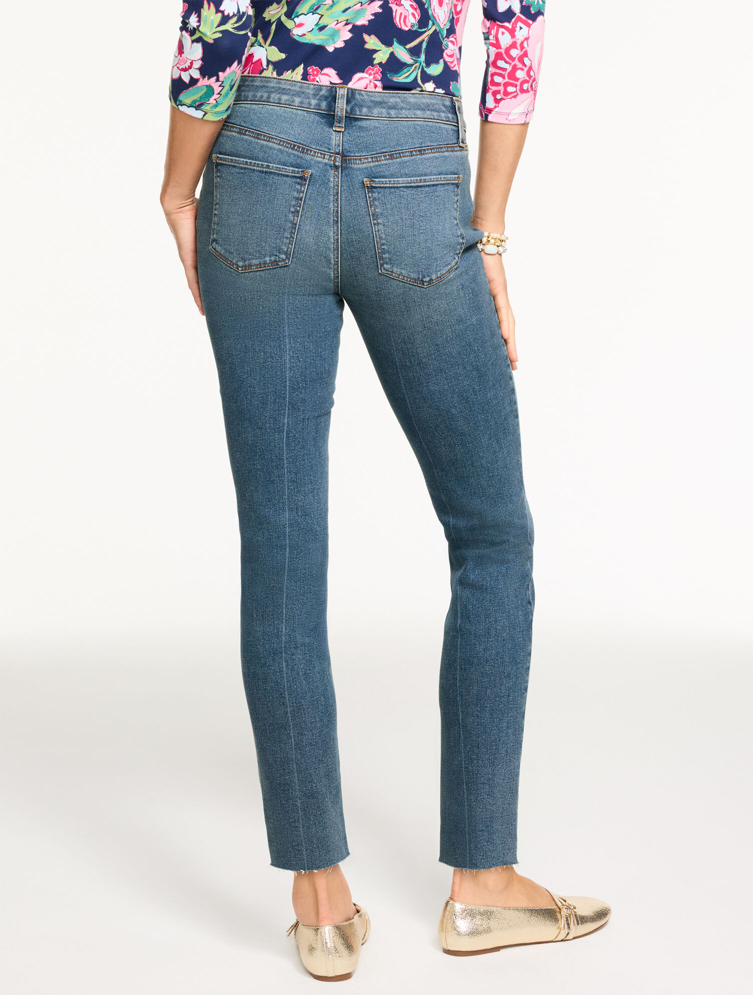 Slim Ankle Raw Hem Jeans - Roslyn Wash