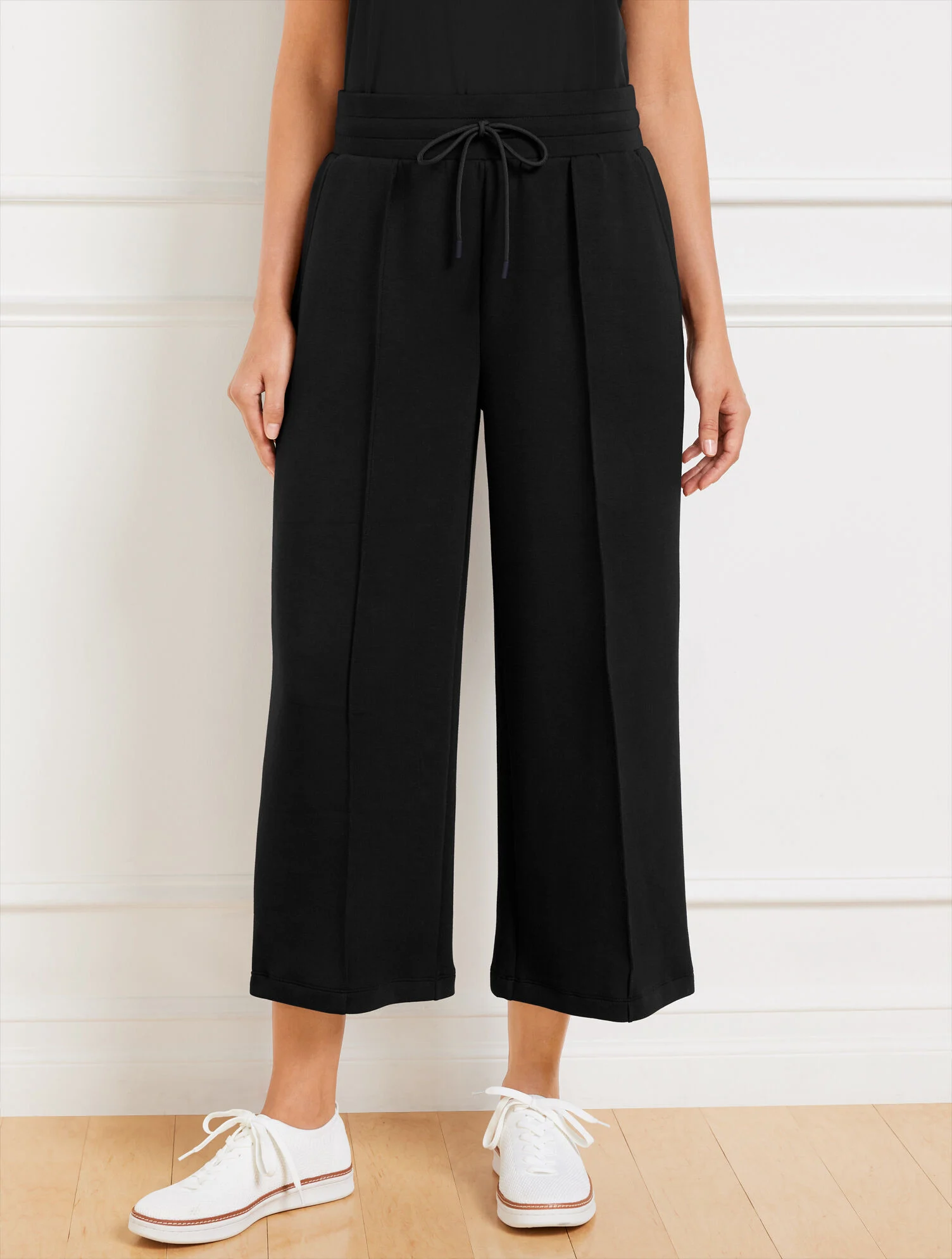 AirKnit Stretch Wide Crop Pants
