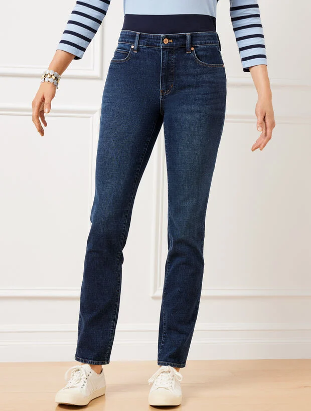 Straight Leg Jeans - Adelaide Wash - Curvy Fit