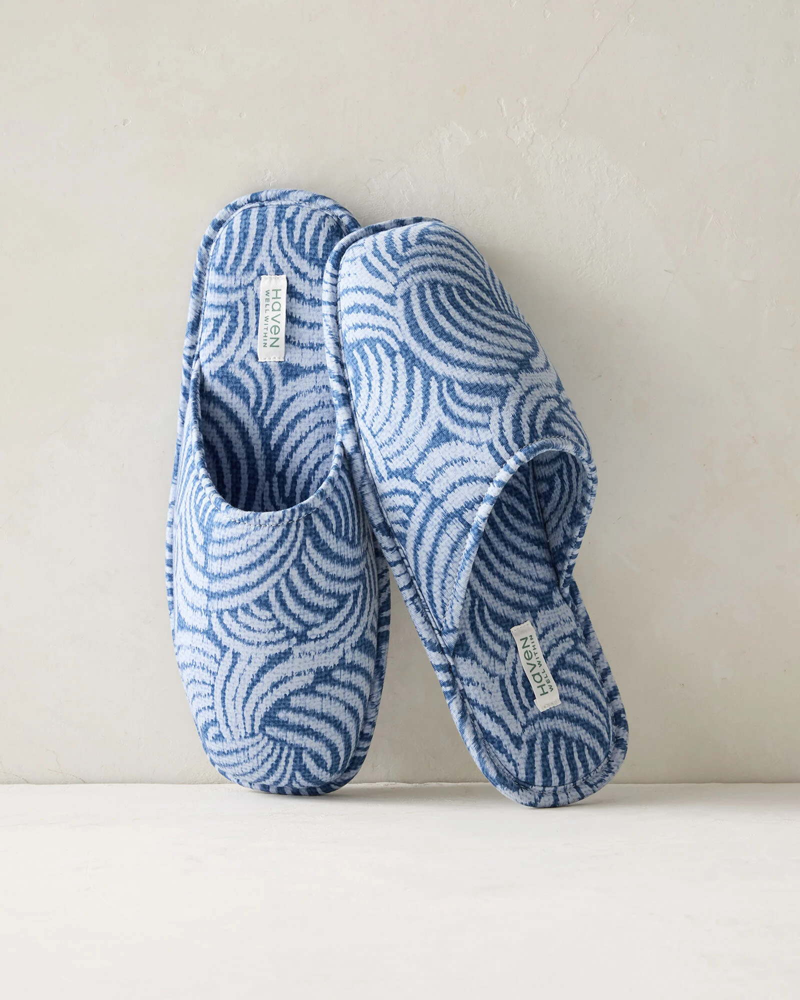Organic Cotton Jersey Abstract Wave Slippers
