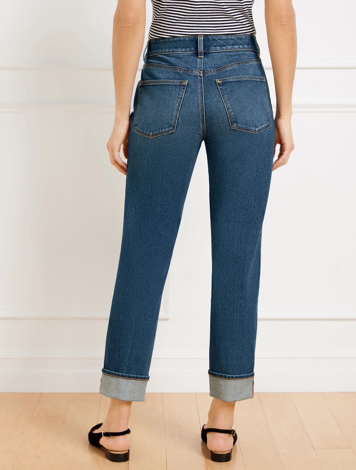 Everyday Relaxed Leg Jeans - Sonia Wash