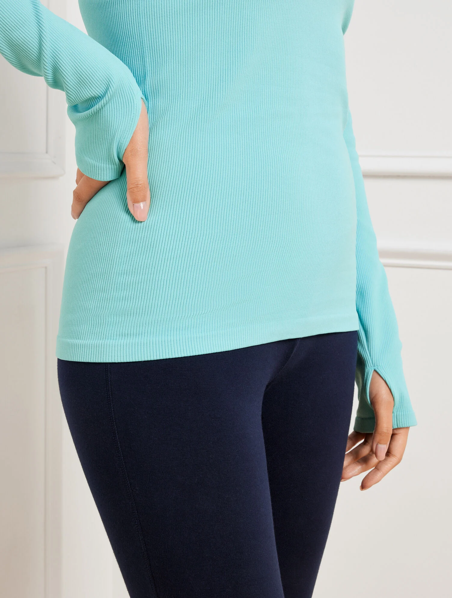 Seamless Stretch Ribbed Crewneck Tee