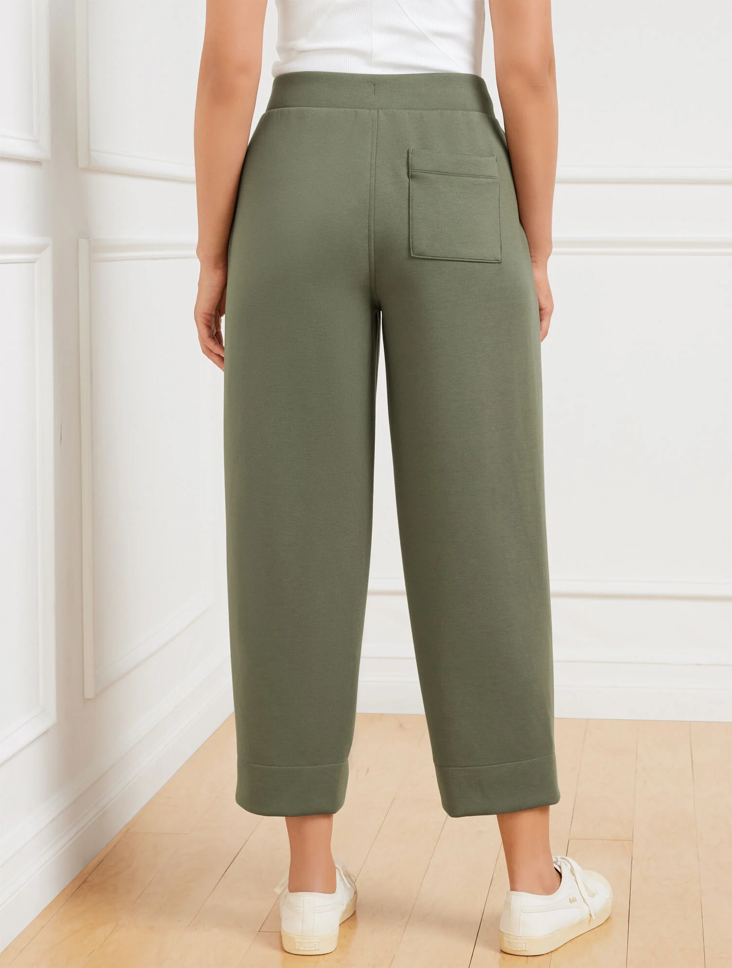 AirKnit Stretch Barrel Leg Pants