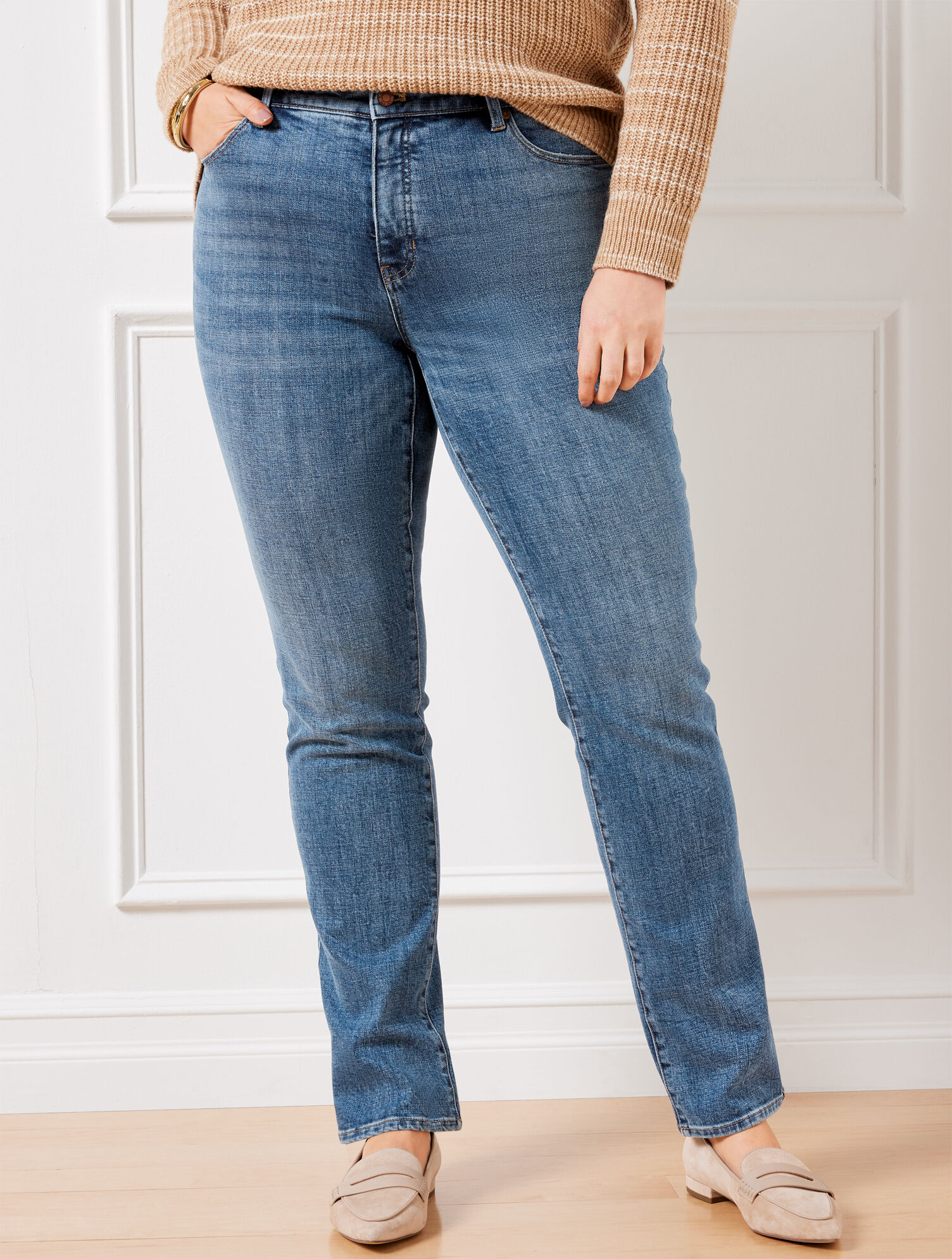 Straight Leg Jeans - Kenmare Wash - Curvy Fit