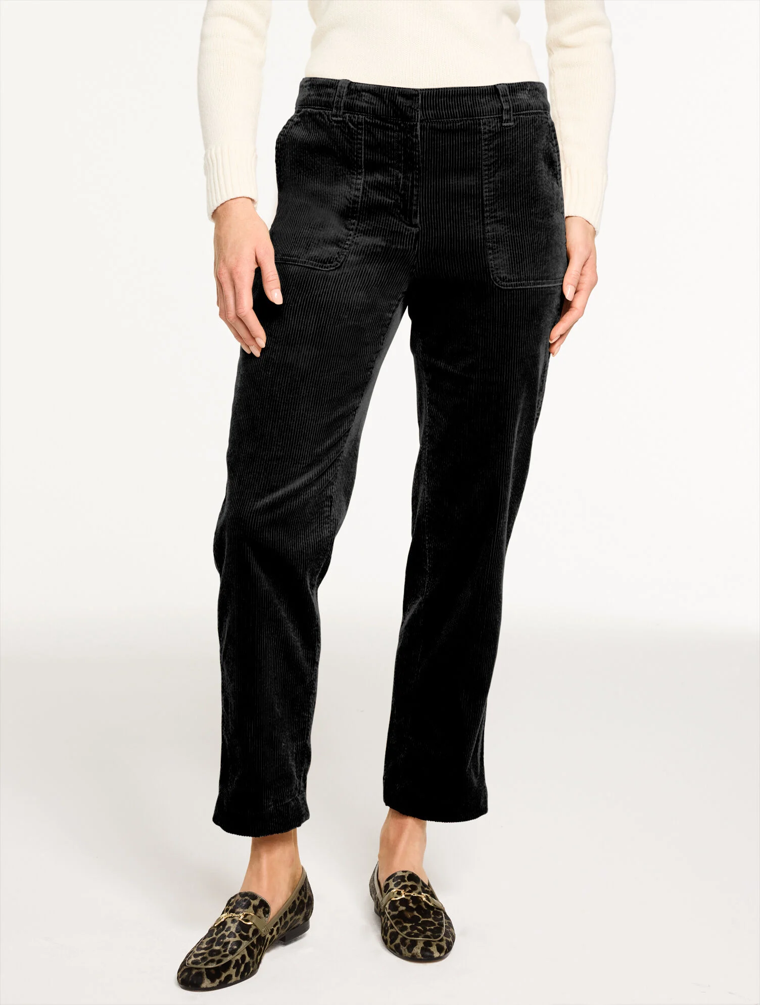 Tapered Ankle Stretch Corduroy Pants