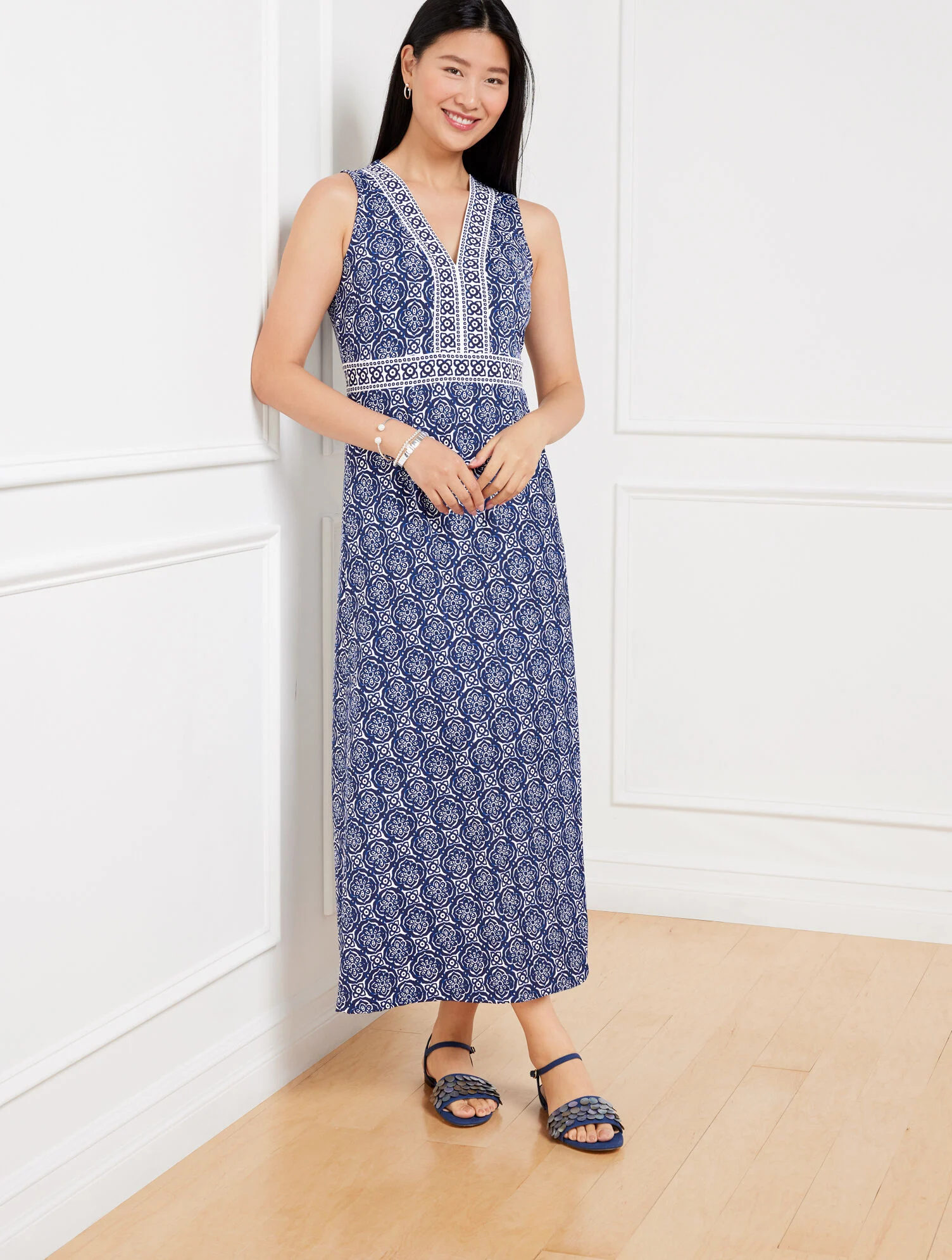 Effortless Jersey Maxi Dress - Pretty Medallion