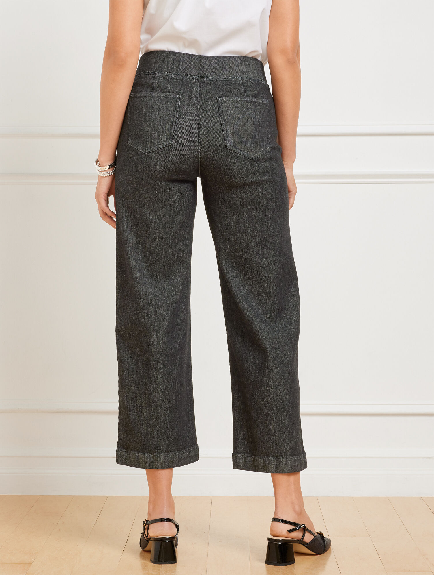 Wide Crop Pull-On Travel Jeans - Crescent Wash