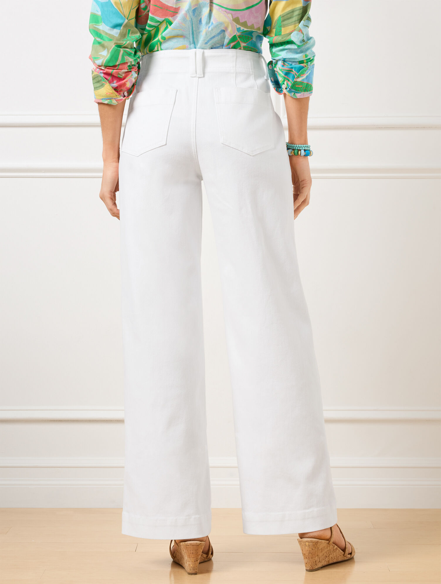Relaxed Trouser Leg Jeans - White