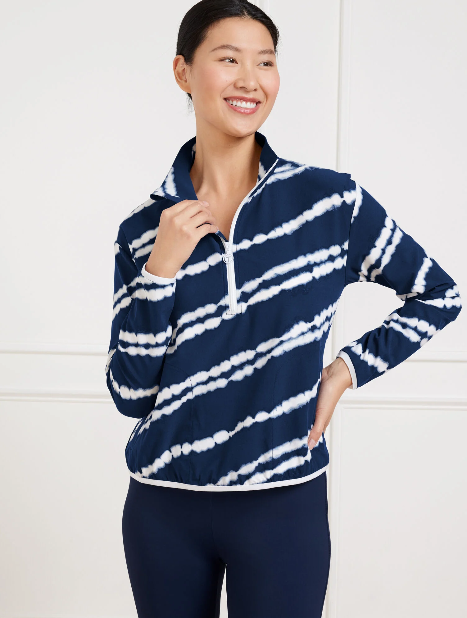 Lightweight Woven Stretch Half-Zip Pullover - Aurora Lines