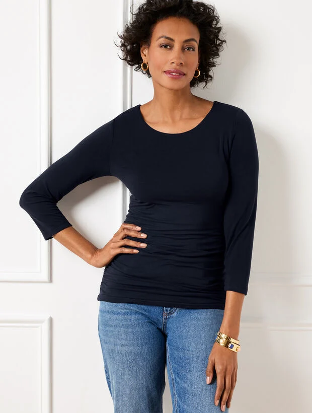 Side Ruched Scoop Neck Tee