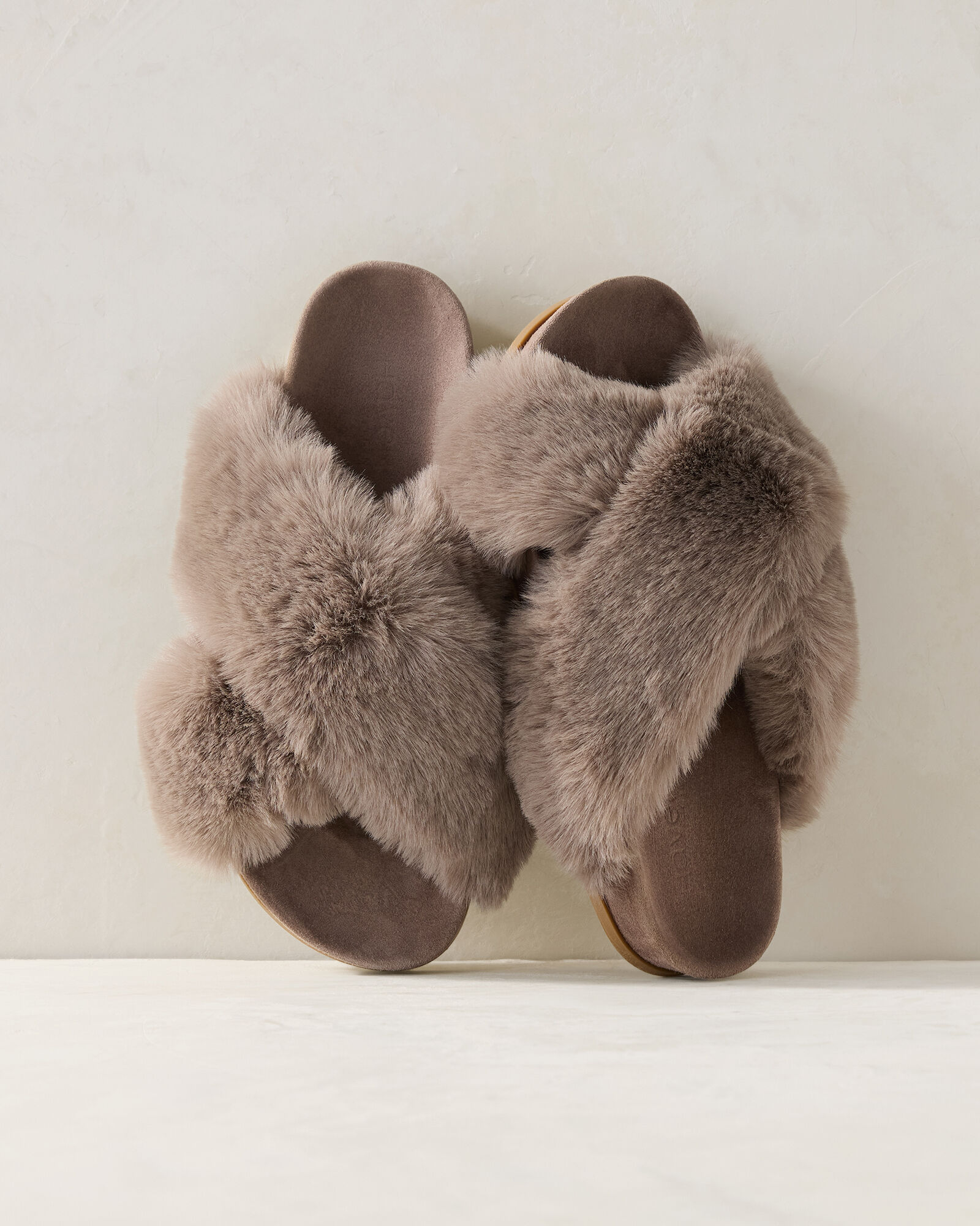 Faux Fur Criss Cross Molded Slippers