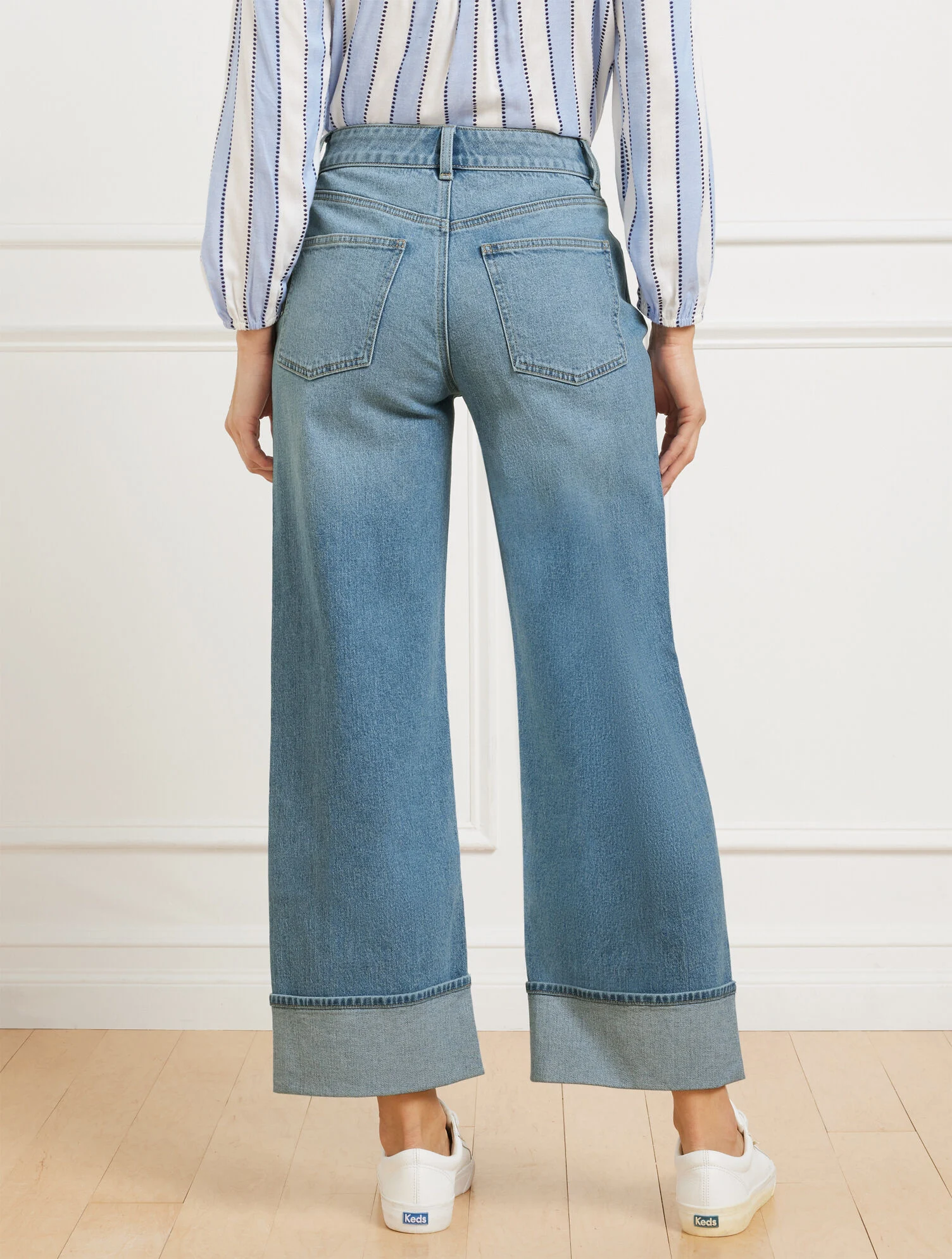 Straight Ankle Cuff Jeans - McCarren Wash