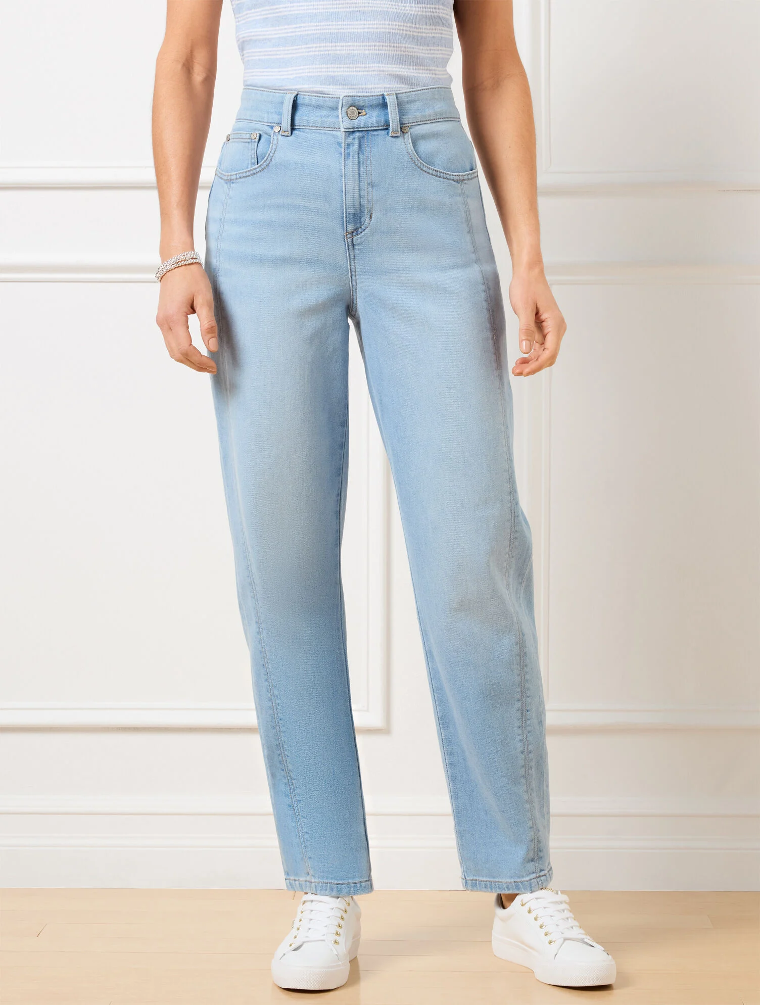 Relaxed Tapered Barrel Leg Jeans - Carlina Wash