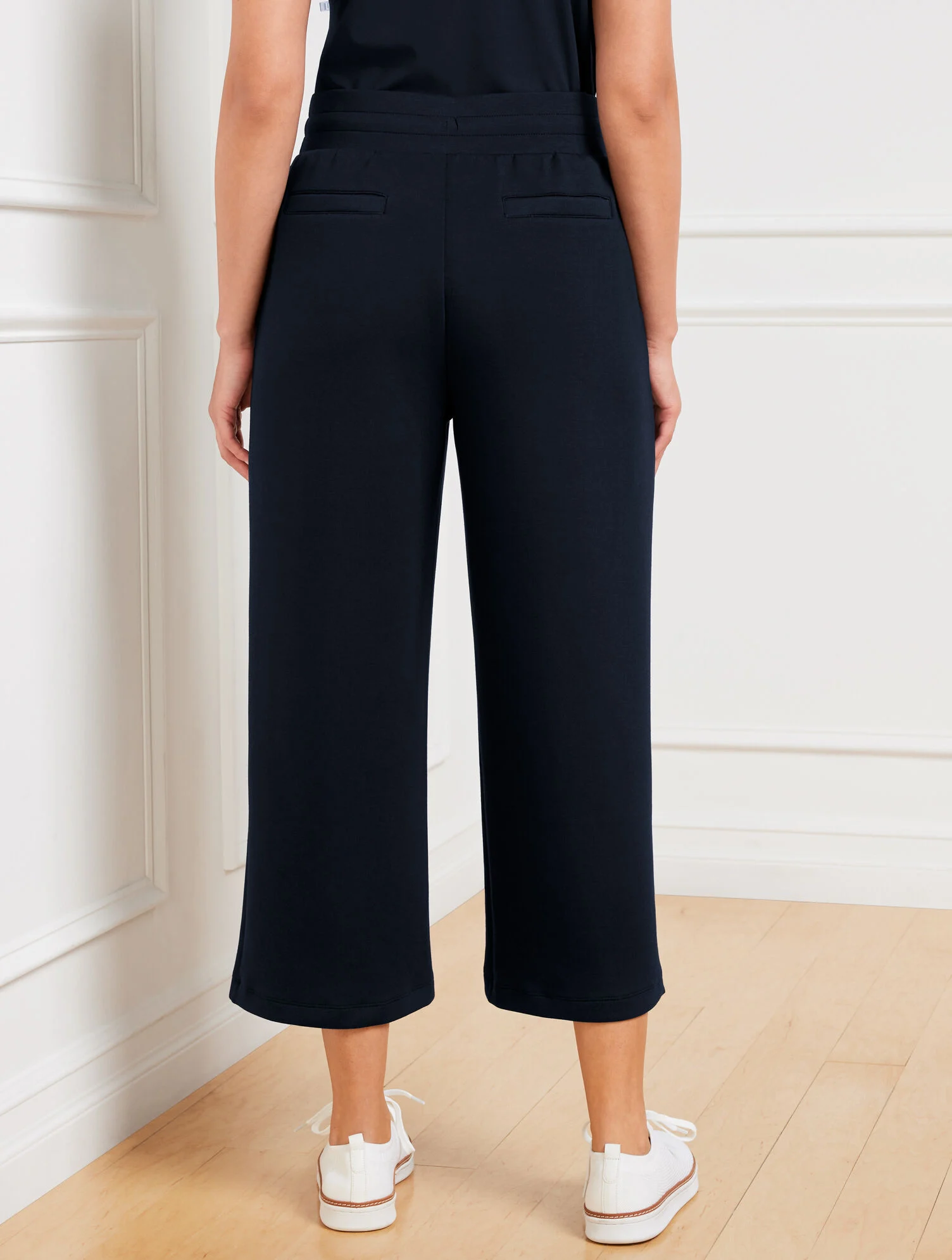 AirKnit Stretch Wide Crop Pants
