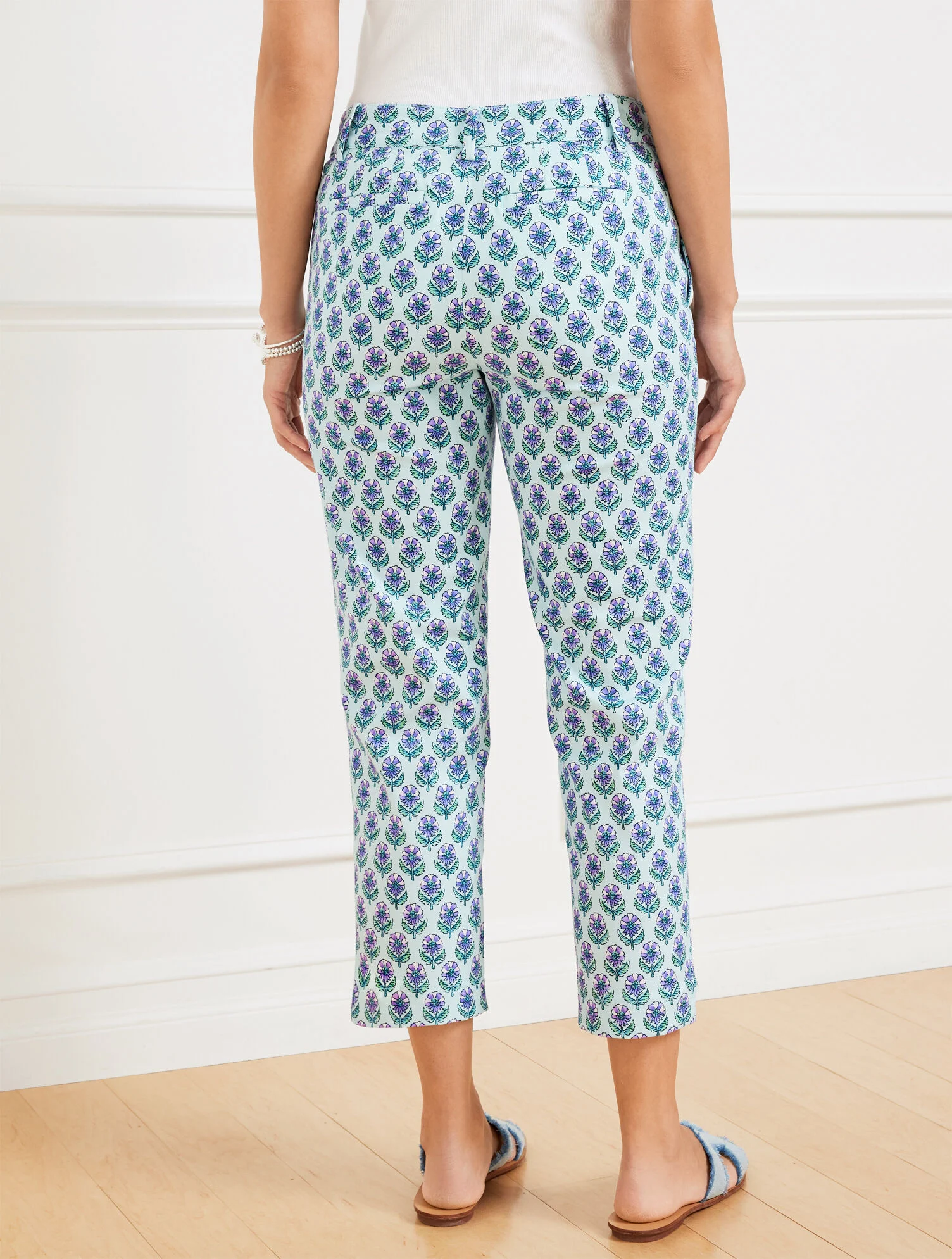 Perfect Crops - Woodblock Bud