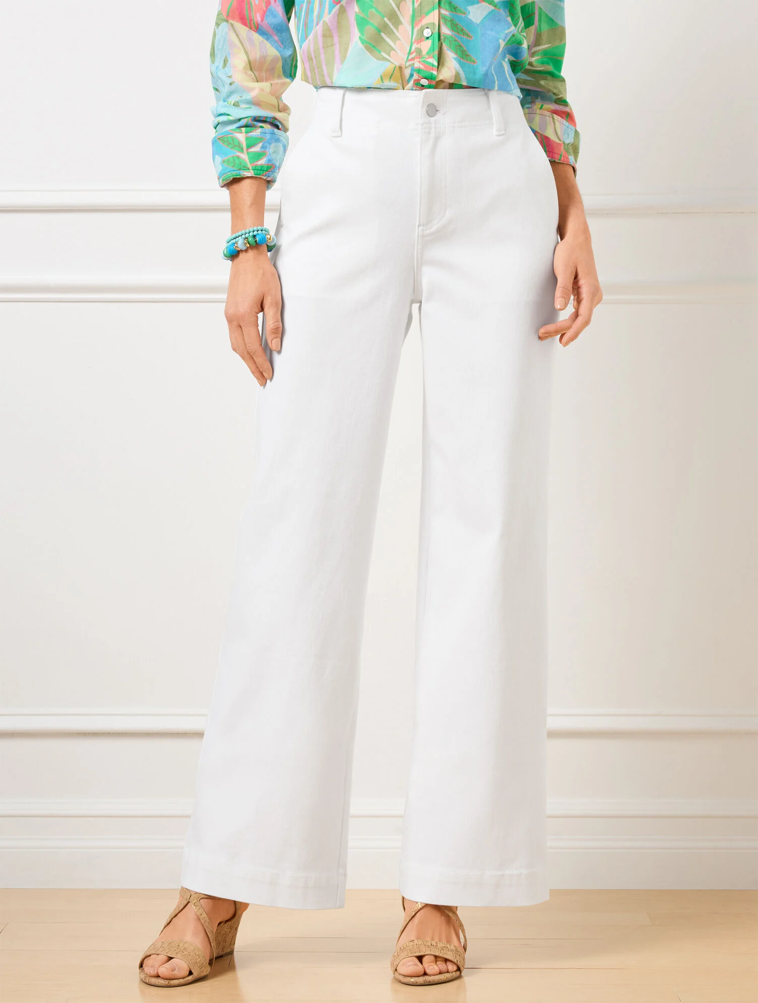 Relaxed Trouser Leg Jeans - White