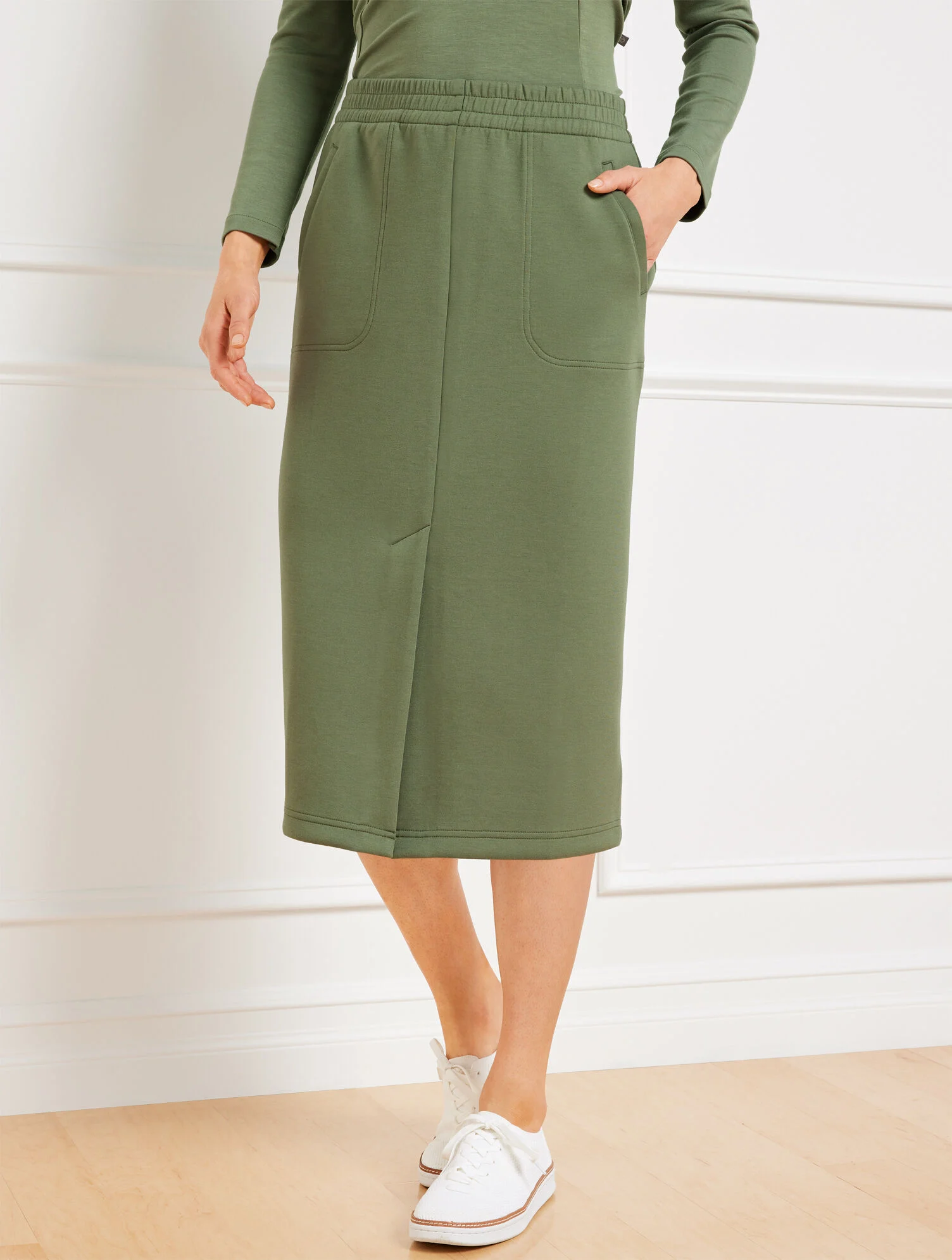 AirKnit Stretch Column Skirt