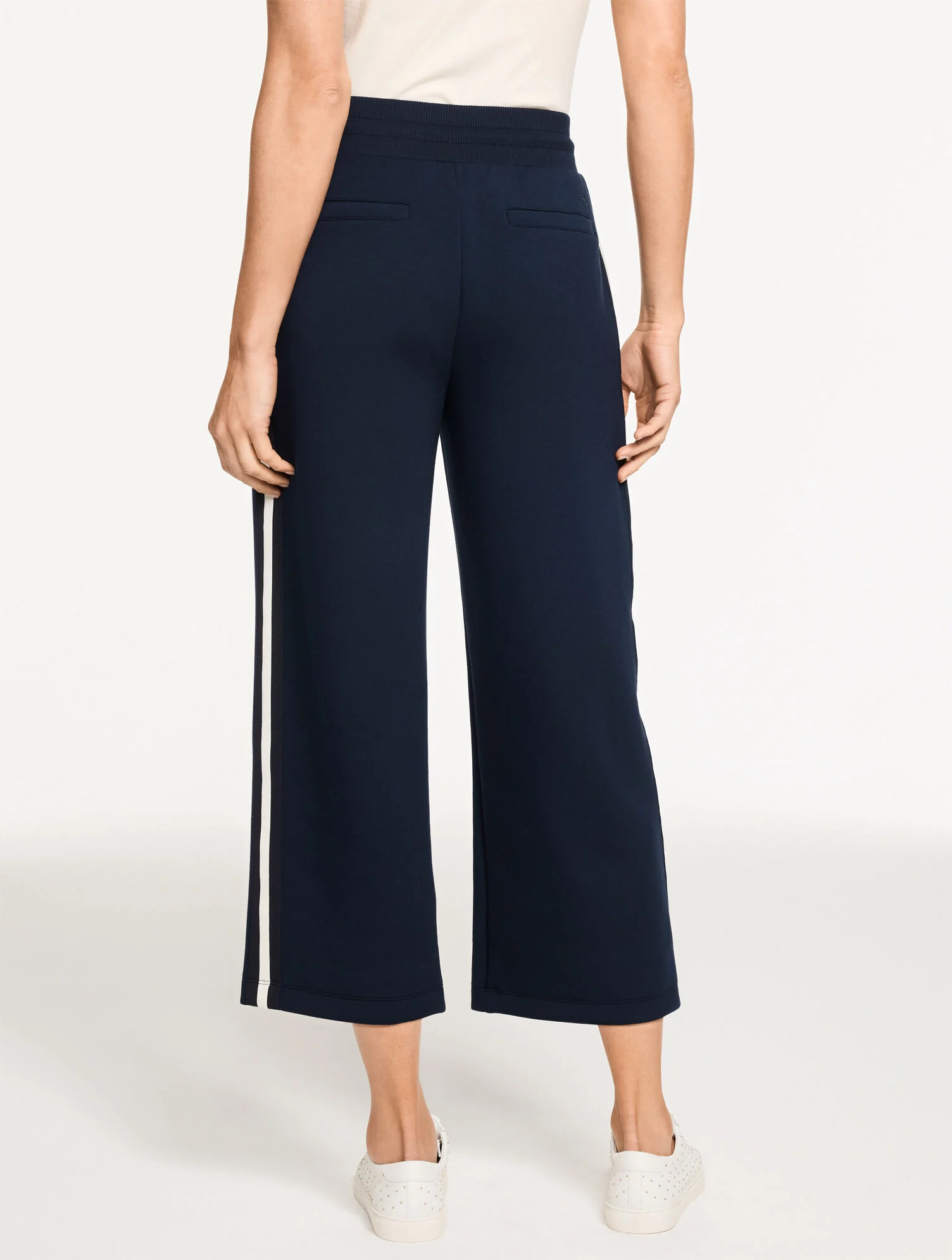 AirKnit Stretch Wide Crop Side Stripe Pants