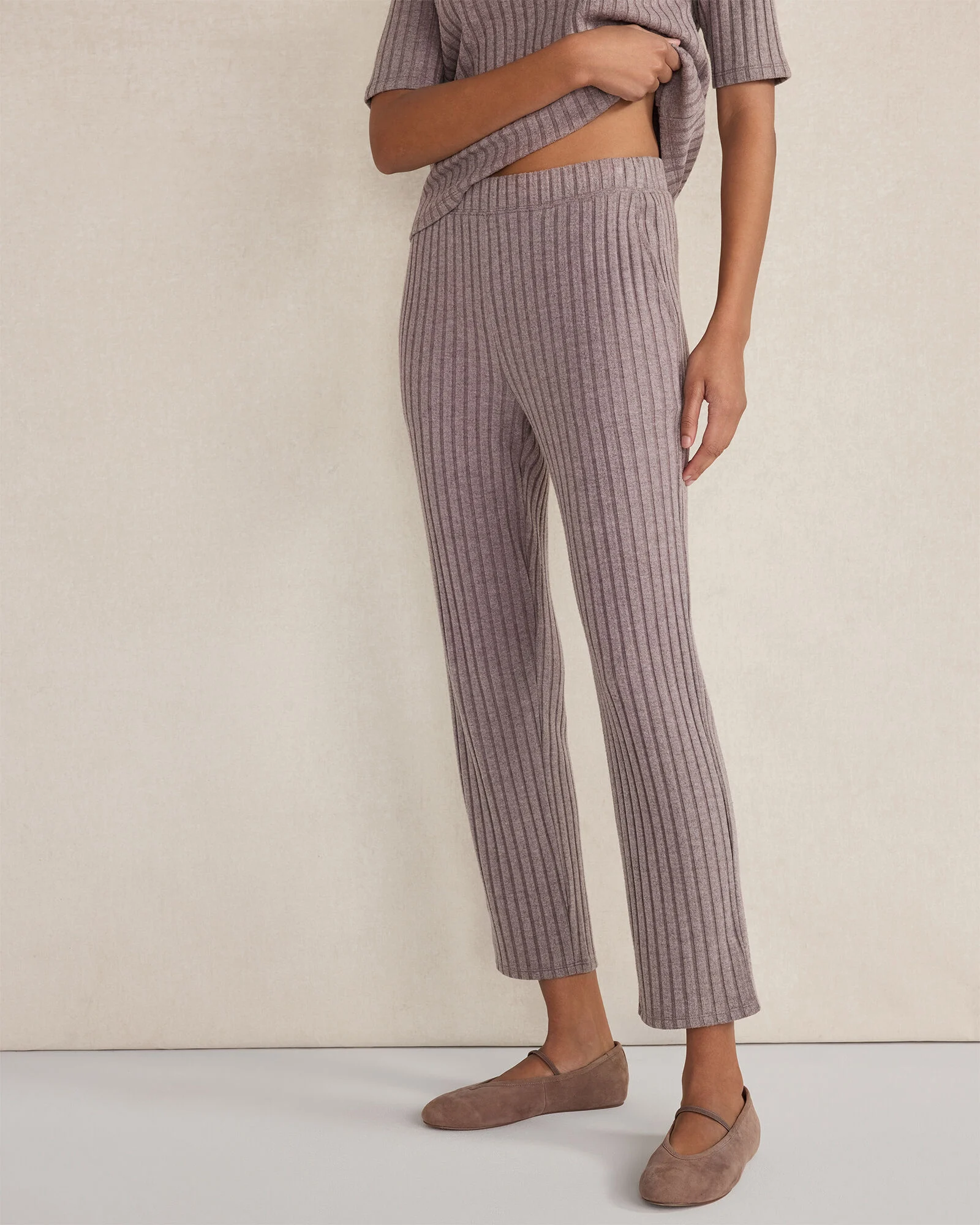 Wide Rib Knit Tapered Pants