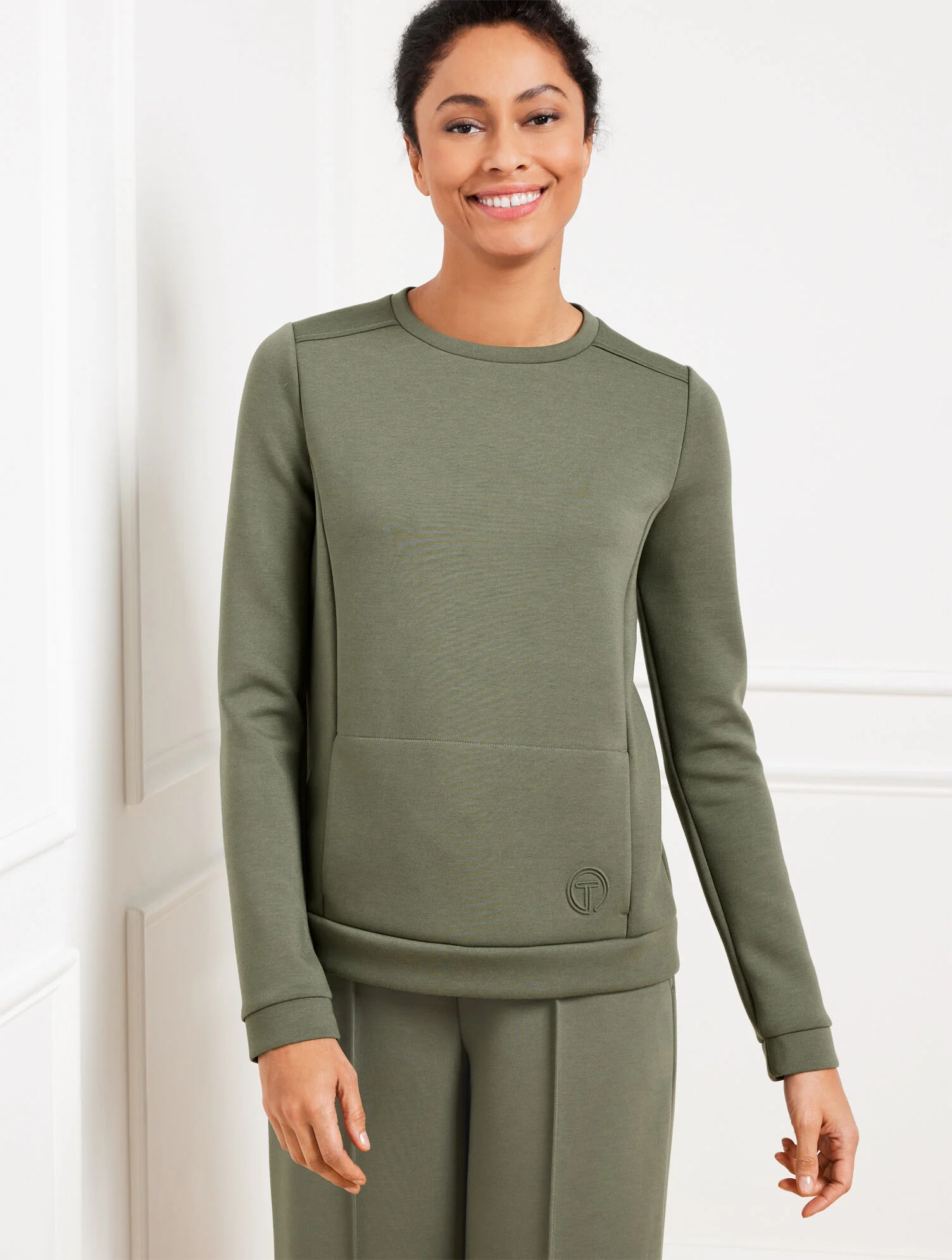 AirKnit Stretch Pleat Back Pullover