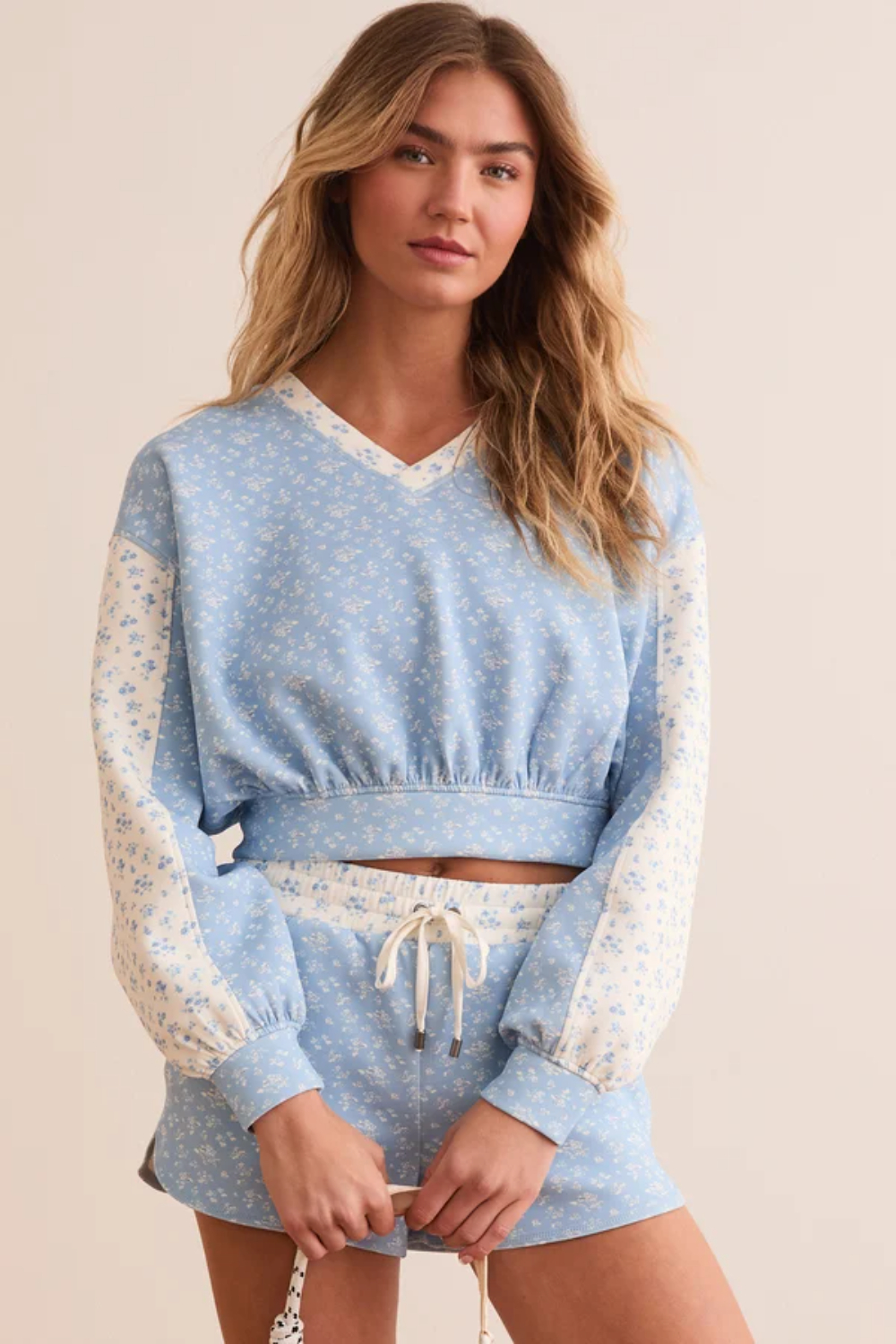 Supersoft Floral V-Neck Cropped Sweatshirt
