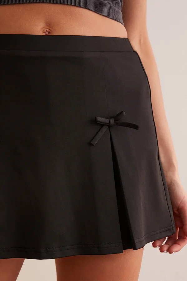 Graceful Bow Pleated Active Skirt
