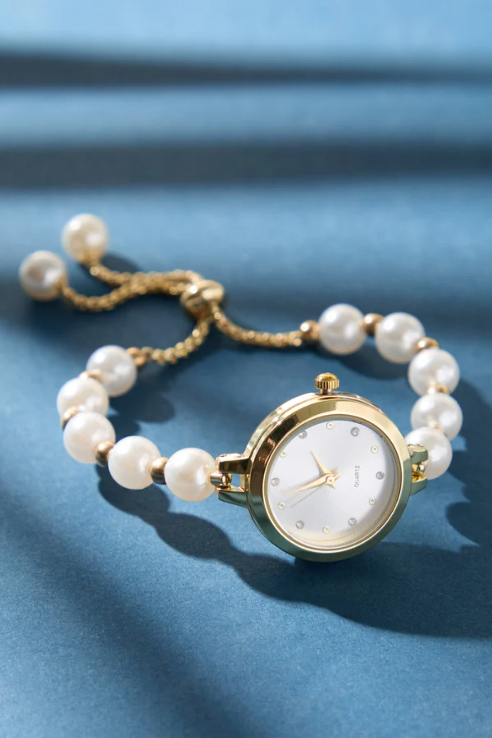 Round Face Pearl Watch