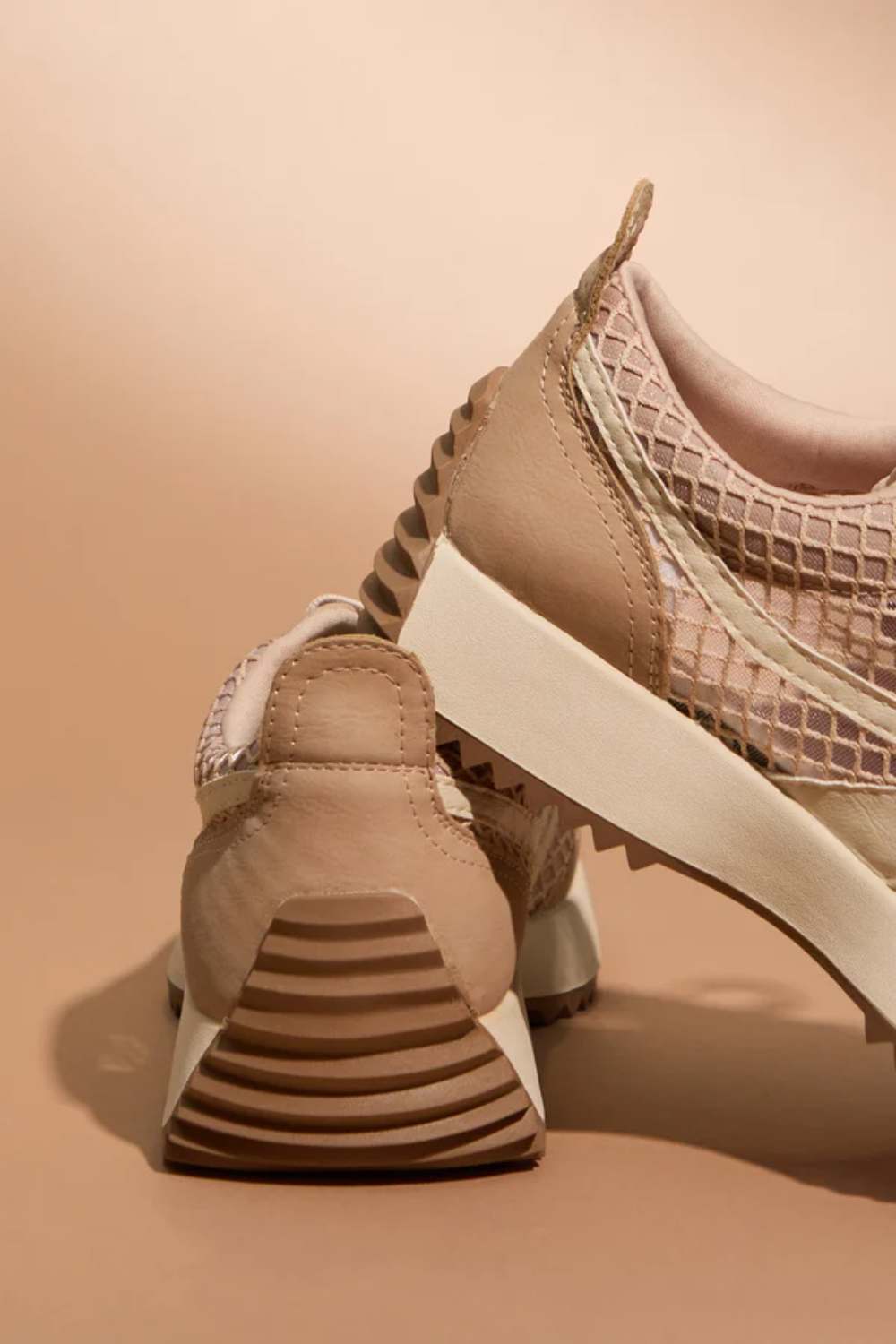 Bynx Sneaker By Dolce Vita