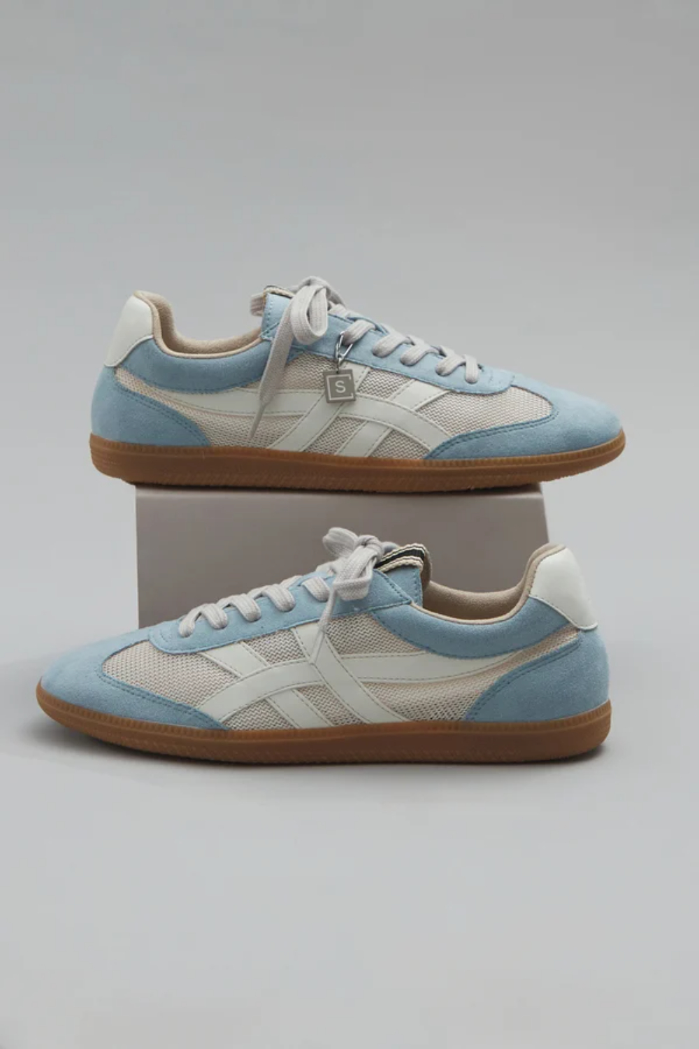 Sasha Sneakers