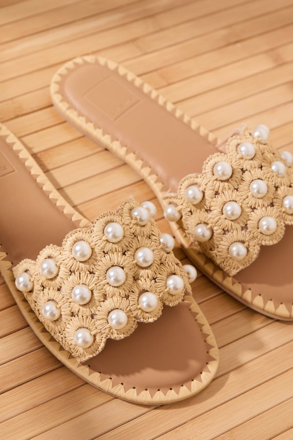 Harlyn Pearl Sandals By Dolce Vita