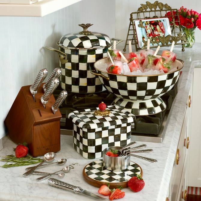 Courtly Check 7 Quart Stockpot