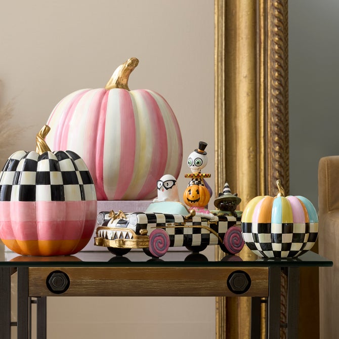 Trick or Treat Boo Family Car