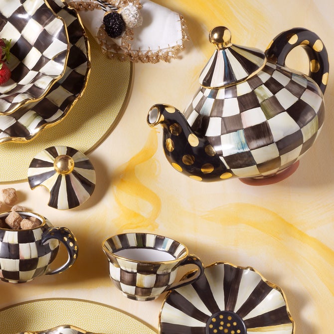 Courtly Check Ceramic Teapot