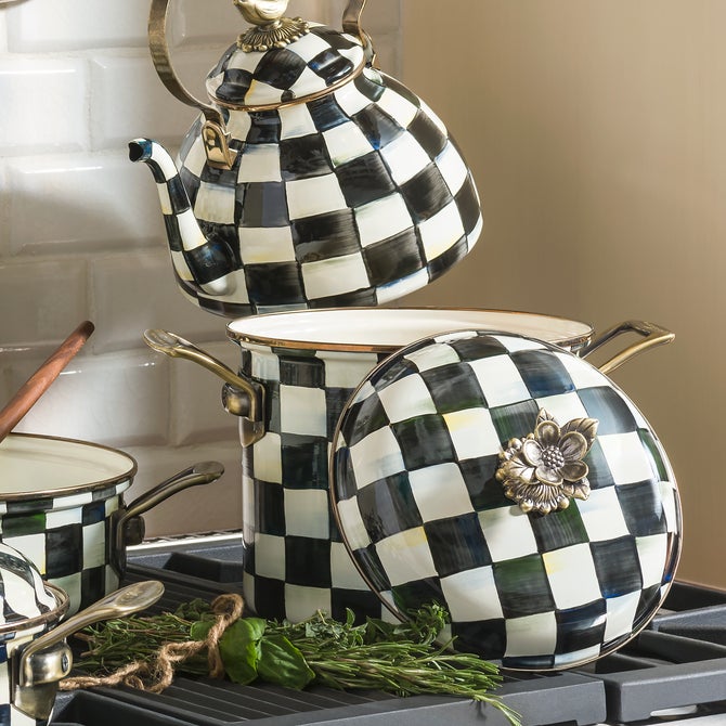 Courtly Check 7 Quart Stockpot