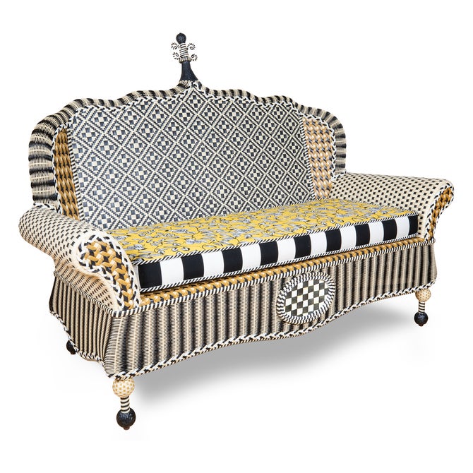 Queen Bee Courtyard Outdoor Accent Chair
