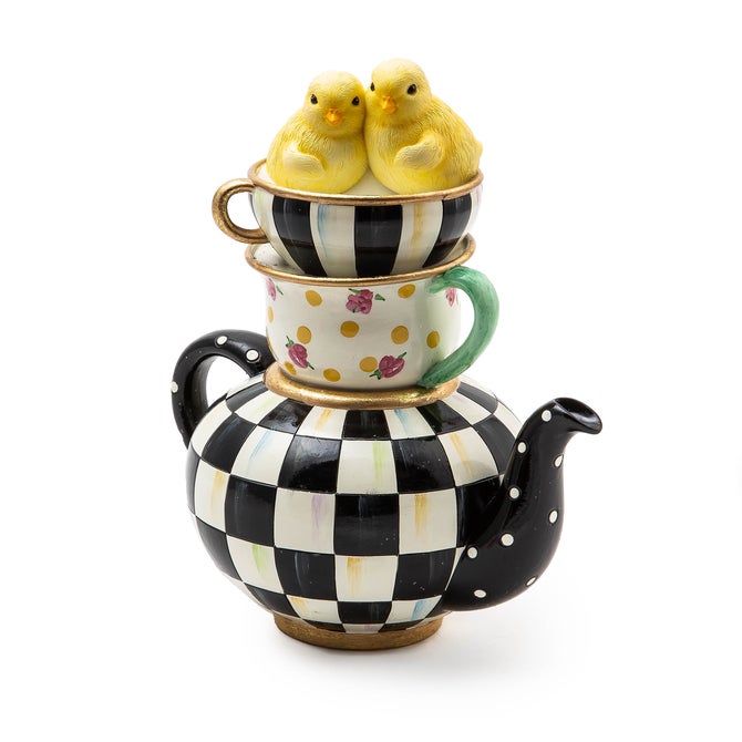 Courtly Chickatee Teapot