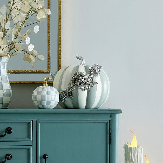 Sterling Stripe Silver Floral Garland Pumpkin