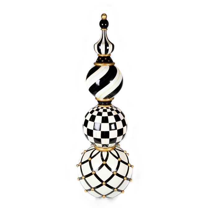 Courtly Check Trophy Topiary